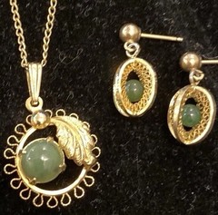 Vintage Sorrento 12 Kt Gold Filled & Jade Necklace w/earrings