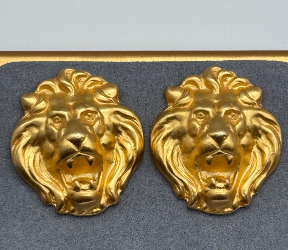 Vintage Anne Klein Unsigned Lion Matte Gold Tone Pierced Earrings
