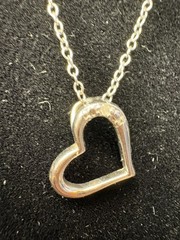 VTG Dainty 925 Sterling Silver Asymmetrical Open Heart Charm CableChain Necklace