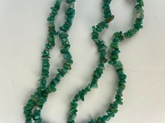 Vtg Green Gemstone Boho Layering Strand necklace faux turquoise? 32 in