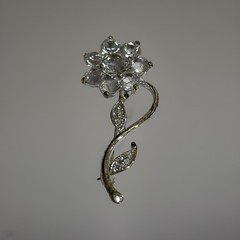 Vintage Rhinestone Flower Brooch Sparkling Clear Stones Silver Tone Pin 2 Inches