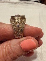Vtg 925SterSilver/Gold Pltd Sz 8.25-14g Embellished Emerald Gemstone Ring!