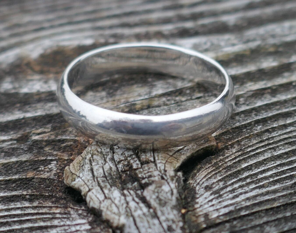 Vintage Sterling Silver 4.7mm Wide Band – Size 10.5