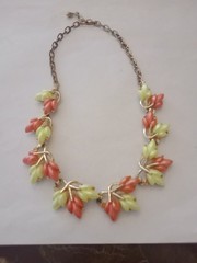 Vintage Collar Style Necklace Gold Tone Pink And Yellow,Green Leaves