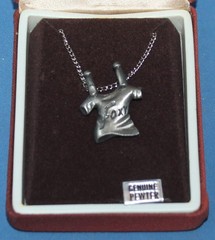 Vintage Genuine Pewter T-Shirt On A Clothesline Necklace The Medici Collection