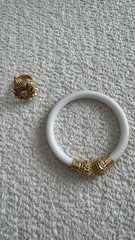 Vintage Gold and White Jewelry Set Ring & Bracelet Glass Pearl Fashion