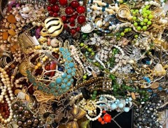 1 Pound Lb Unsorted Jewelry Vintage & New Craft Junk & Wear Resell Mixed Tangled