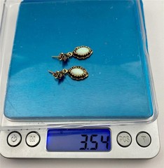 1960’s Natural Vintage Natural Oval Opal Cabochon 14K Gold Drop Dangle Earrings