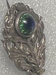 antique sterling peacock feather brooch “peacock eye” glass cabochon Bohemia