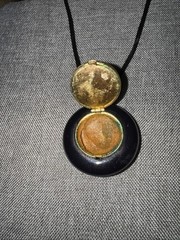 VINTAGE RARE PALOMA PICASSO PERFUME SOLID COMPACT PENDANT W/SILK CORD NECKLACE