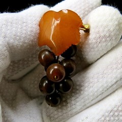 Vintage Natural Baltic Amber Grapes Brooch USSR Gold Plated Pin