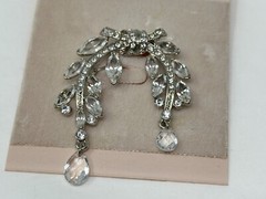 VTG Casual Corner Signed Silvertone Clear Crystal Rhinestone Brooch Pin