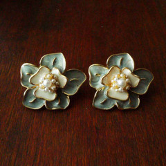 Vintage Enamel Flower Brooch Earring Pearl Women Clothing Party Accessories Gift