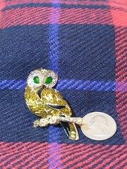 Vintage 80’s Green Eyed Rhinestone Owl Pin Brooch Gold Tone Black