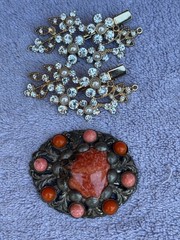 Estate Find Costume Jewelry Lot-Necklaces-Brooches-Bangles -17 Pieces