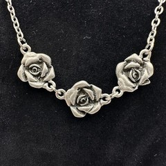 Y2K Pewter Floral Rose Charm Boho Chic Romance Witch Nature Goth Necklace Prom