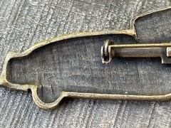 VTG 1950s Cadillac convertible brooch/pin metal alloy dark bronze color 3 1/8 L