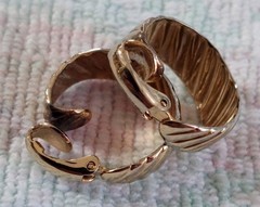 Vintage Lot 6 Prs Assorted Sizes & Patterns Goldtoned Hoop Clip-on Earrings