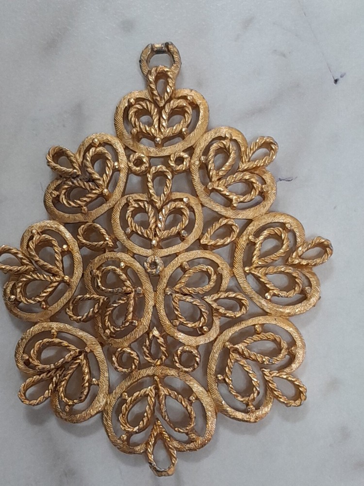 Gold Toned Filigree Pendant Unmarked 2.5 Inches Long
