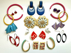 VTG. 70’s- 80’s Pierced Earring Lot of 14 Pair FUNKY Fun COLORFUL Enamel Metal