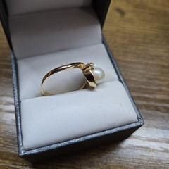 DIAMOND & AKOYA PEARL 14K YELLOW GOLD TENSION SWIRL RING