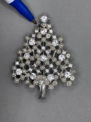 Vintage EISENBERG ICE Rhinestone & Pearl Christmas Tree Pin, 1 Stone Missing