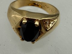 VINTAGE ESTATE 24K GOLD PLATED BLACK CRYSTAL MEN WOMEN UNISEX RING SIZE 7