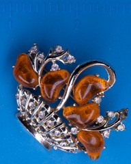 Vintage Floral Basket Brooch Silver Tone 1.75″ Amber Plastic Pin
