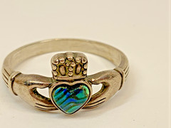 Vintage Wheeler Sterling Silver Abalone Claddagh Hearts in Hands Ring Size 9.75