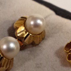 Pair of Vintage 14 Karat Gold Pearl Studded Post Earrings Germany (extra back)