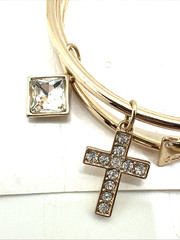 NEW GUESS 3 pc Charm Bracelet Set Stackable Bangle Stack Rose Gold Tone NWT