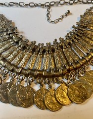 VTG ESTATE BOHO TRIBAL BIB STYLE HAMMERED BRASS COIN COLLAR NECKLACE BELLY DANCE
