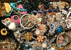 15 Pound Lbs Unsearched Huge Lot Jewelry VTG Vintage Modern Junk & Wear Tangled