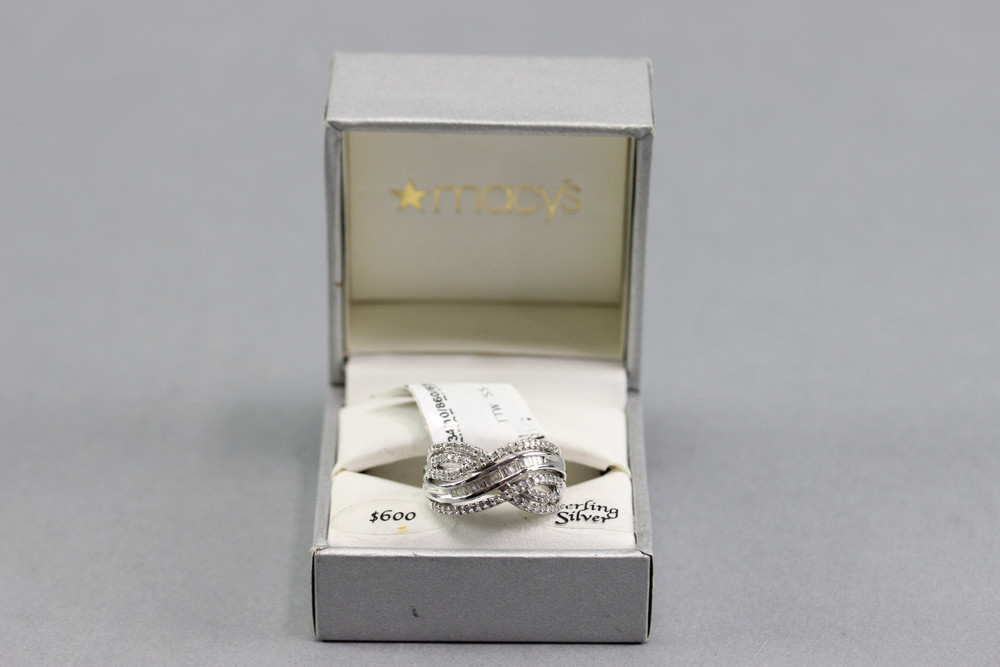 NWT $600 Macy’s Sterling Silver I2-I3 I-J 1/2 Ct Diamond Bypass Ring Sz 7 -6.9g