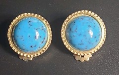 Vintage Weiss Faux Turquoise Cabochon Clip On Earrings 1960s Gold Tone