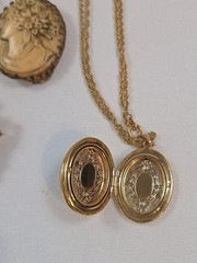Vintage Estate Jewelry Lot Brooches Ring Locket Pendant Cameo Victorian Style