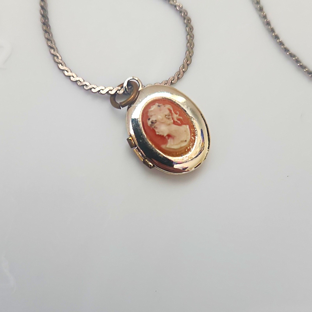 Oval Cameo Locket Pendant Necklace Silver Tone White Orange Stone