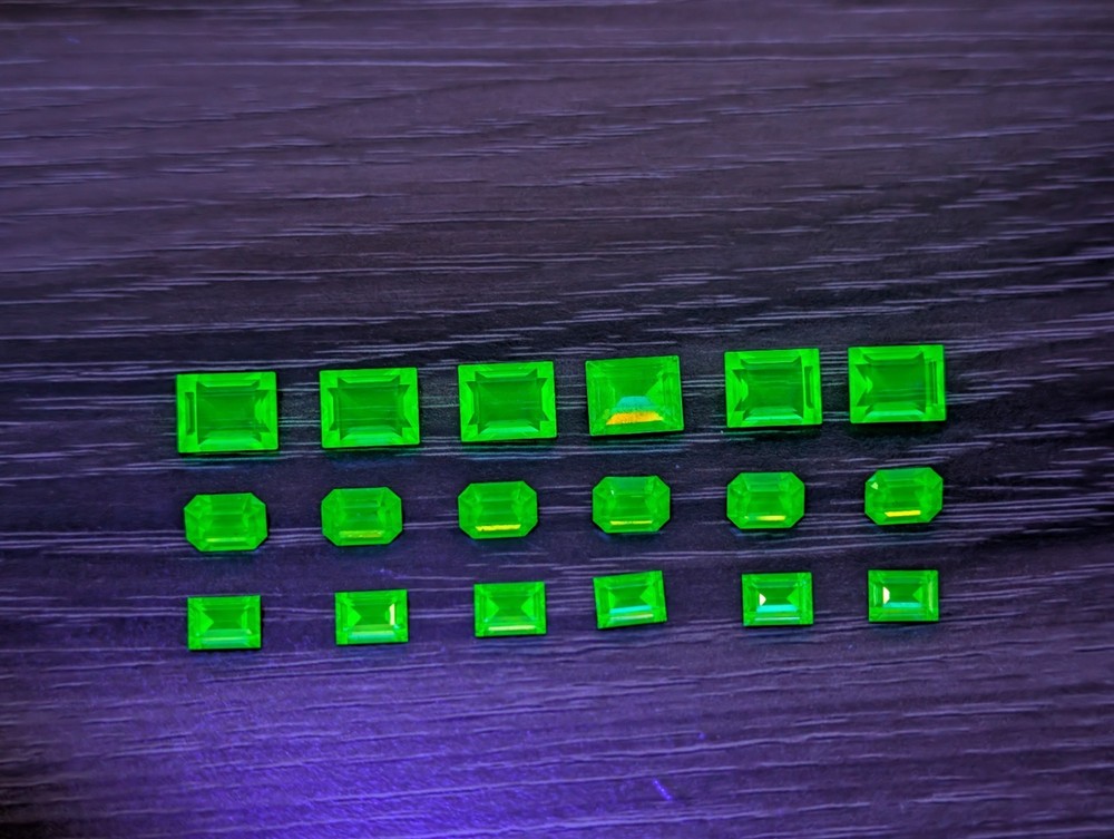 Uranium Glass Rhinestone Lot Rectangular And Emerald Cut