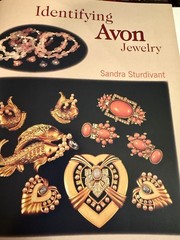 Vintage 1995 Elizabeth Taylor for Avon brooch pin pink cabochon with rhinestones