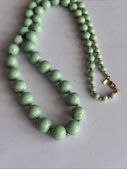 Vtg Monet Mint Green Necklace: Gold Tone/ Very Good Pre-owned Condition