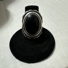 Uncas Vintage Sterling Silver Onyx 12x18mm Ring Size 6.5