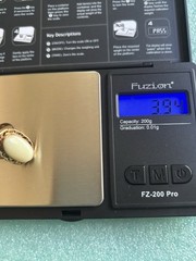 PRISTINE VINTAGE 14k GOLD WHITE POSSIBLE CORAL RING ~SIZE 6.5~ORNATE SETTING