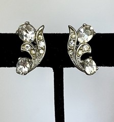 Vintage 1940s Art Deco Floral Rhinestone Screw Back Earrings Silver Tone Antique