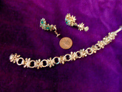 Vtg 50s Rhinestone Enamel Flower Bracelet Dangle Earrings Set Daisies Blue Green