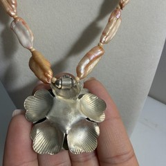 Vintage Rare Peach Pearl Necklace with Floral Pendant Boho 18″ Sterling Silver