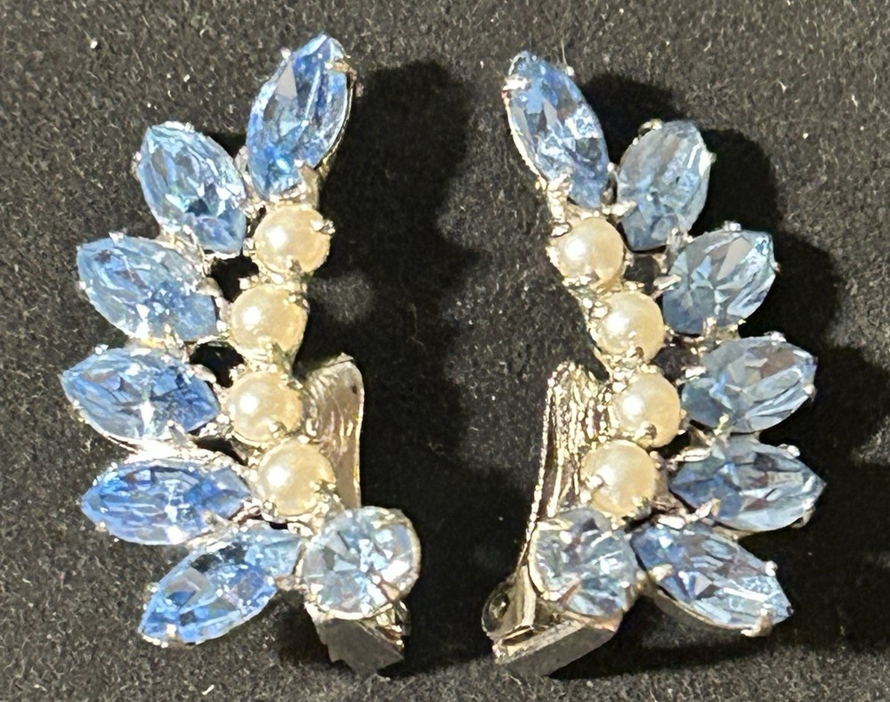 Vintage B. David Blue Rhinestone And Faux Pearl Signed Clip On Earrings