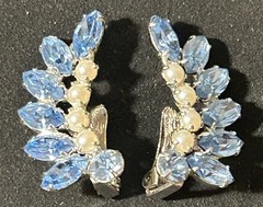 Vintage B. David Blue Rhinestone And Faux Pearl Signed Clip On Earrings