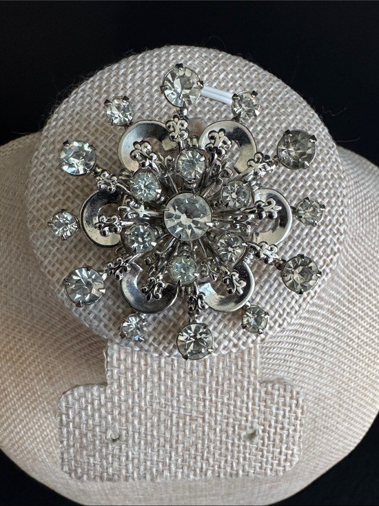 VTG Starburst Rhinestone Brooch Pin Silver Tone Mid Century Snowflake