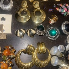 Vintage Goldtone Jewlery Drop Dangle Some Signed Monet & More 118 Pair & 22 …