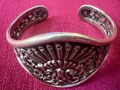 VINTAGE 800 SILVER WIDE CUFF BRACELET INTRICATE PEACOCK DESIGN 38 GRAMS